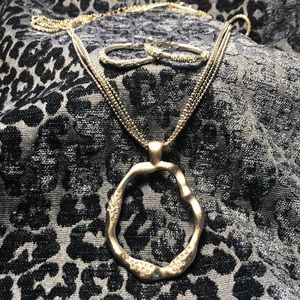 GUC Lia Sophia silver rhinestone necklace/earrings